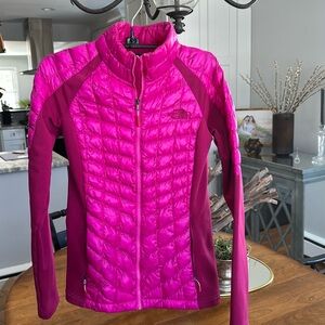 North face puffer jacket